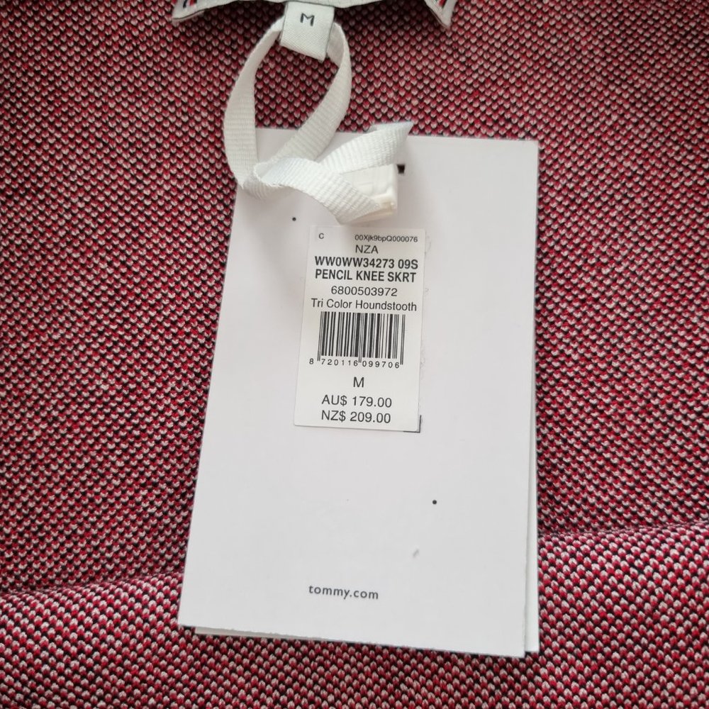 Tommy Hilfiger Pencil Knee Length Skirt in Tri Colour Houndstooth Design Medium - Picture 6 of 7